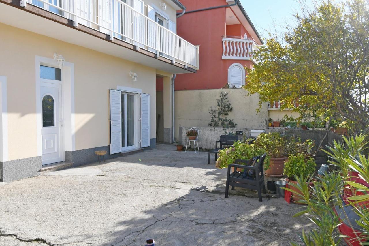 Apartment Frida Rab Banjol Exterior foto